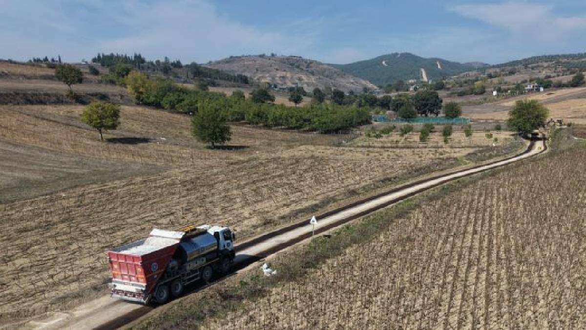 Bursa’da Yenişehir’in üç mahallesinde 5 kilometrelik yol yenilendi