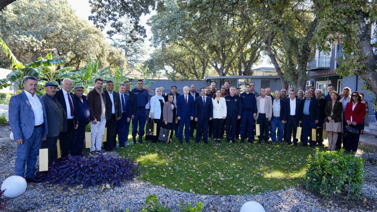Başkan Deveciler muhtarlar ile bir araya geldi