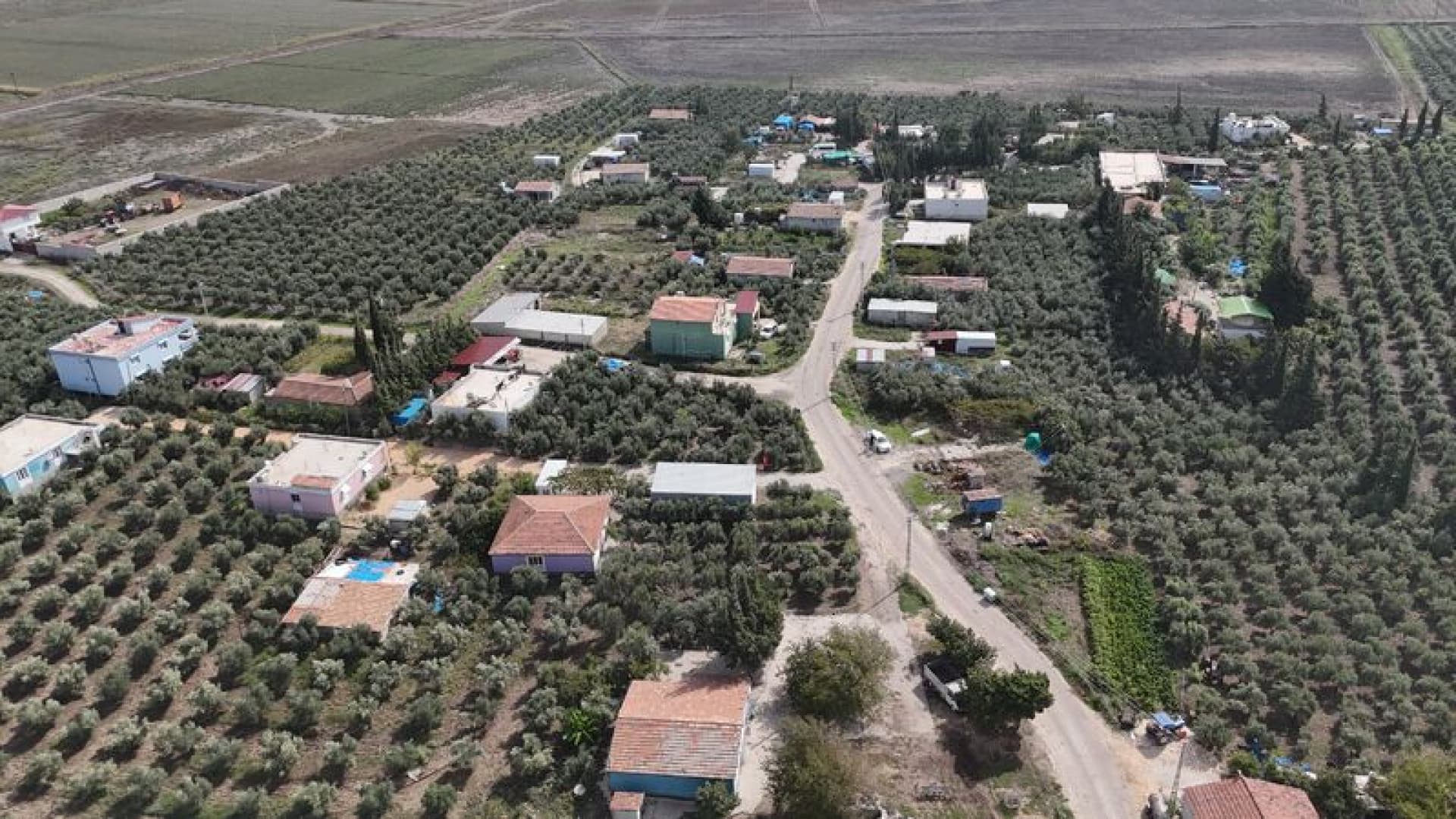 Reyhanlı’daki mahallede soyadı karmaşası: Ayırt etmek için baba adı kullanılıyor