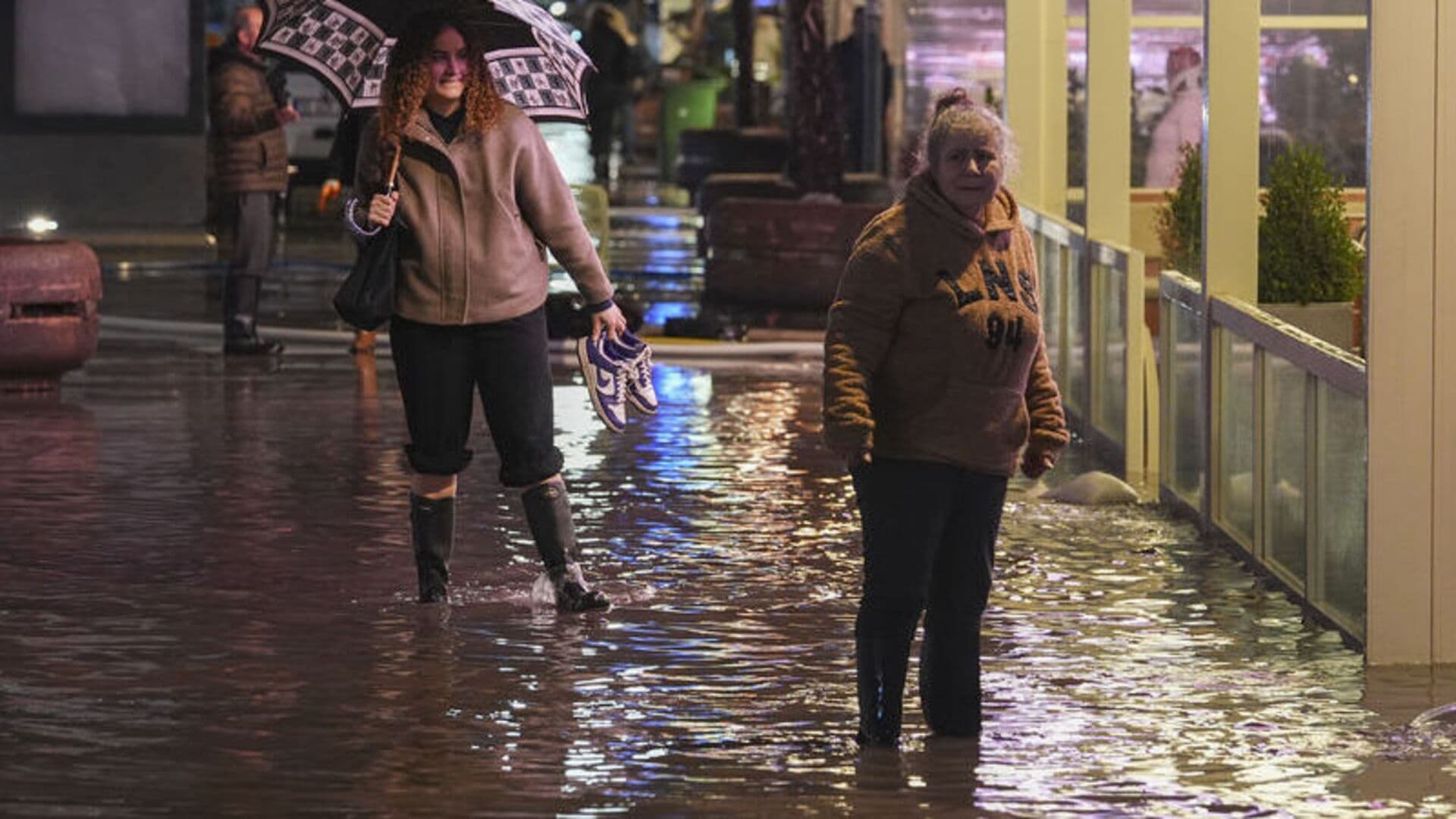 Meteoroloji uyardı: Ege kıyıları ve Doğu Anadolu’da sağanak bekleniyor