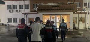 Didim’de 8 kaçak göçmen ile otel sahibi ve çalışanı tutuklandı