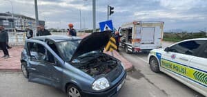 Karaman’da kamyonetle otomobil çarpıştı: 3 yaralı