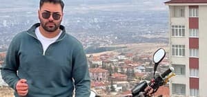 Otomobille çarpışan motosikletin sürücüsü kurtarılamadı