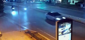 İki motosikletin çarpıştığı kazada 1 yaralı; o anlar kamerada