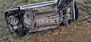 Takla atan otomobil korkuttu: 2 kişi yaralandı