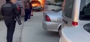 Hastane otoparkında otomobil alev topuna döndü