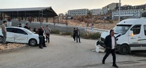 Adıyaman’da otomobil minibüsle çarpıştı: 4 yaralı