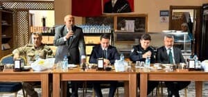 Şenkaya Belediyesi’nden muhtarlarla birlik ve beraberlik yemeği Başkan Görbil Özcan: "Önemli olan dayanışma içerisinde olmak"