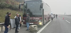 Anadolu Otoyolu'nun Bolu geçişinde 3 aracın karıştığı kazada 2 kişi yaralandı