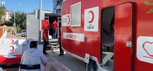 Öğrenciler velilerini kan bağışına ikna etti