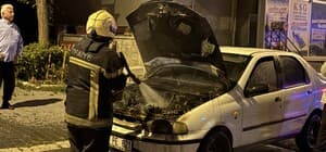 Çalıştırıldığı sırada alev alan otomobil, itfaiye ekipleri tarafından söndürüldü