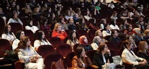 Bursa'da anne sütü sempozyumuna yoğun ilgi