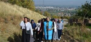 Muş'ta lise öğrencileri doğa yürüyüşünde bir araya geldi