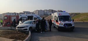 Siirt'te otomobil ile motosikletin çarpıştığı kazada 2 kişi yaralandı