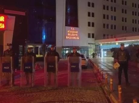 Ataşehir Belediyesi'ne operasyon: 5 şüpheli tutuklandı