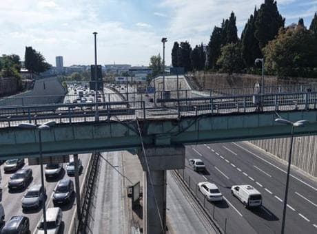 Edirnekapı metrobüs istasyonunda kapalı geçit bilmecesi sürüyor