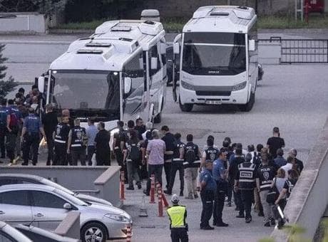 Etimesgut Belediyesi'ne yönelik 'yolsuzluk' soruşturmasında 7 tutuklama