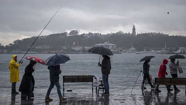 Türkiye genelinde parçalı bulutlu hava, bazı bölgelerde sağanak bekleniyor