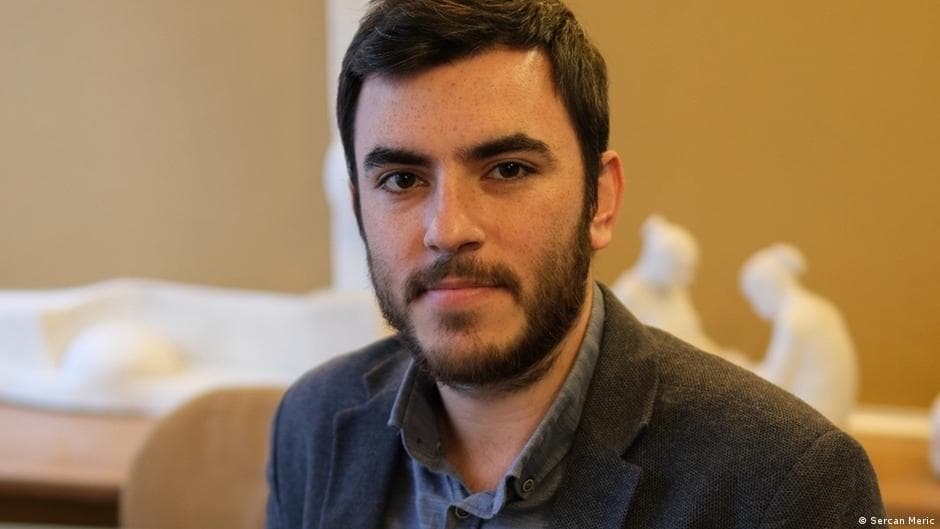Gazeteci İsmail Arı tutuklandı