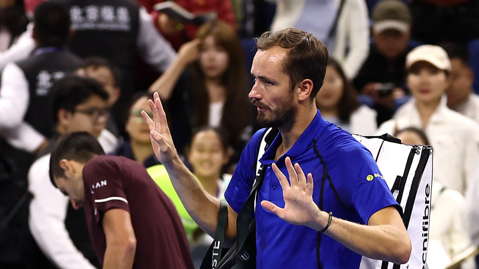 Daniil Medvedev Çin Açık'tan diskalifiye edildi