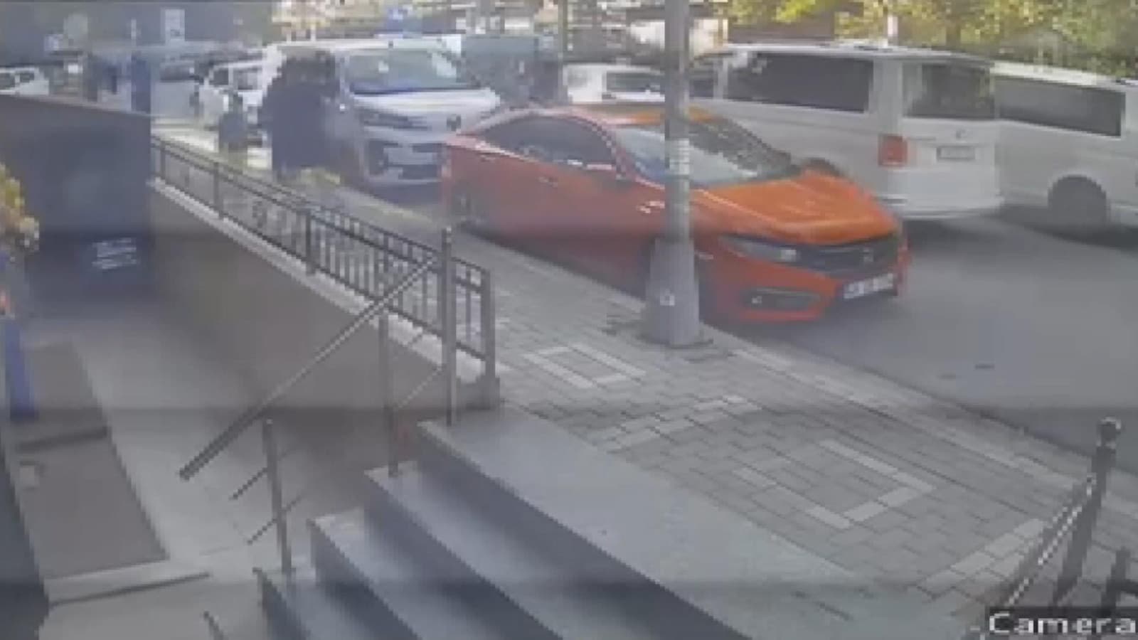 Avcılar’da esnafı darbeden sürücüye 180 bin lira ceza