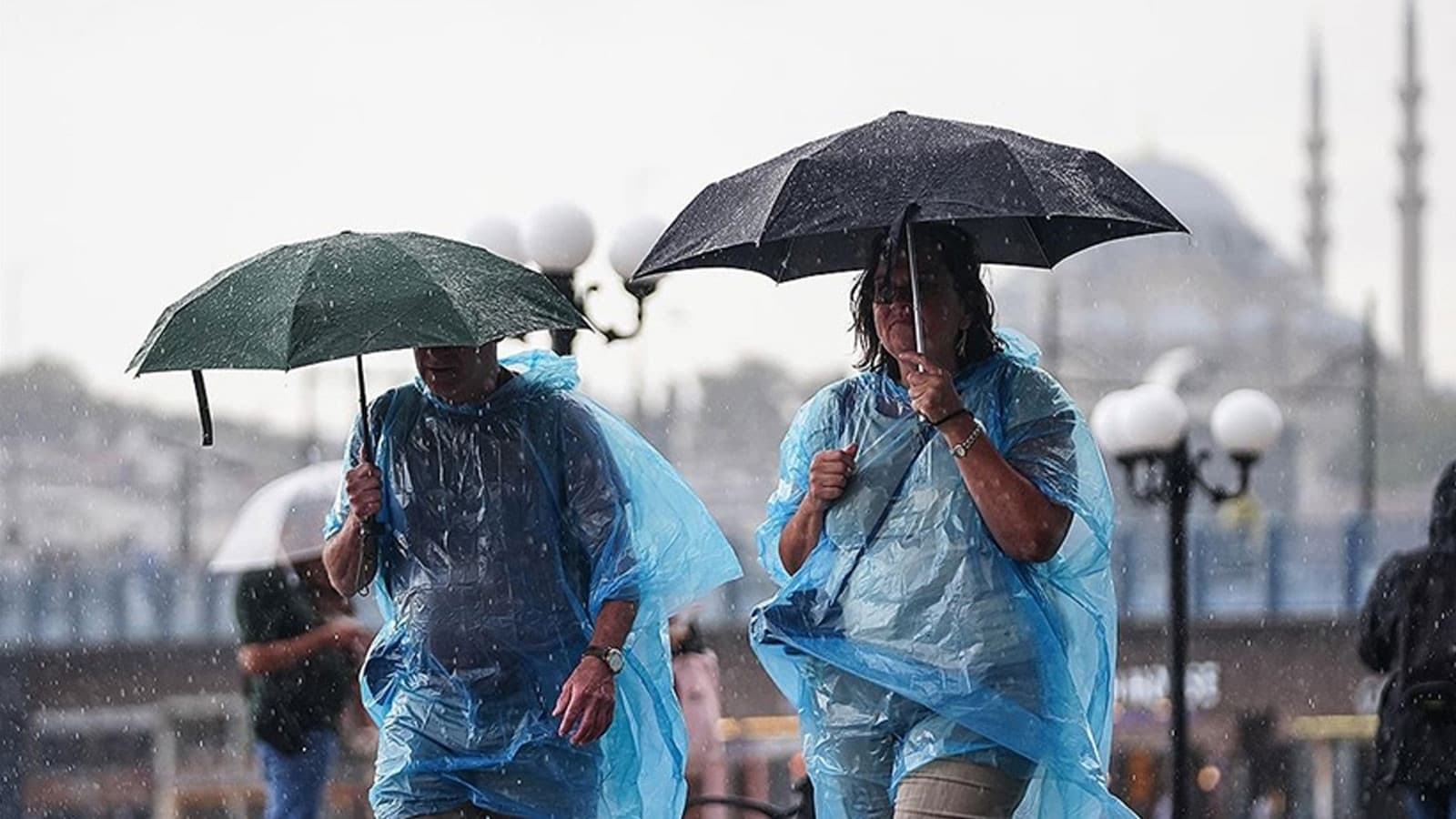 Meteoroloji hafta sonu için sağanak uyarısı yaptı