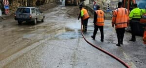 Kemaliye’de yağış sonrası kapanan yollar ulaşıma açıldı