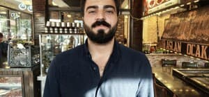 Diyarbakır'da nefes borusuna salatalık parçası kaçan müşteriyi lokanta çalışanı kurtardı