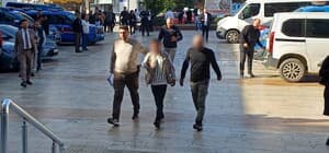 Aydın'da polisten kaçan silahlı tehdit şüphelisi adliyeye sevk edildi