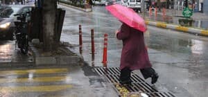 Aydın’da sağanak yağış başladı