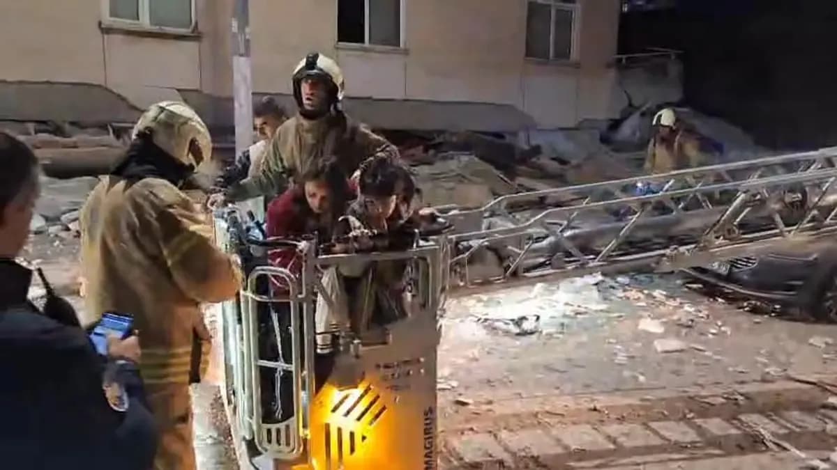 Maltepe’de binanın üç katı çöktü: 7 kişi için arama sürüyor