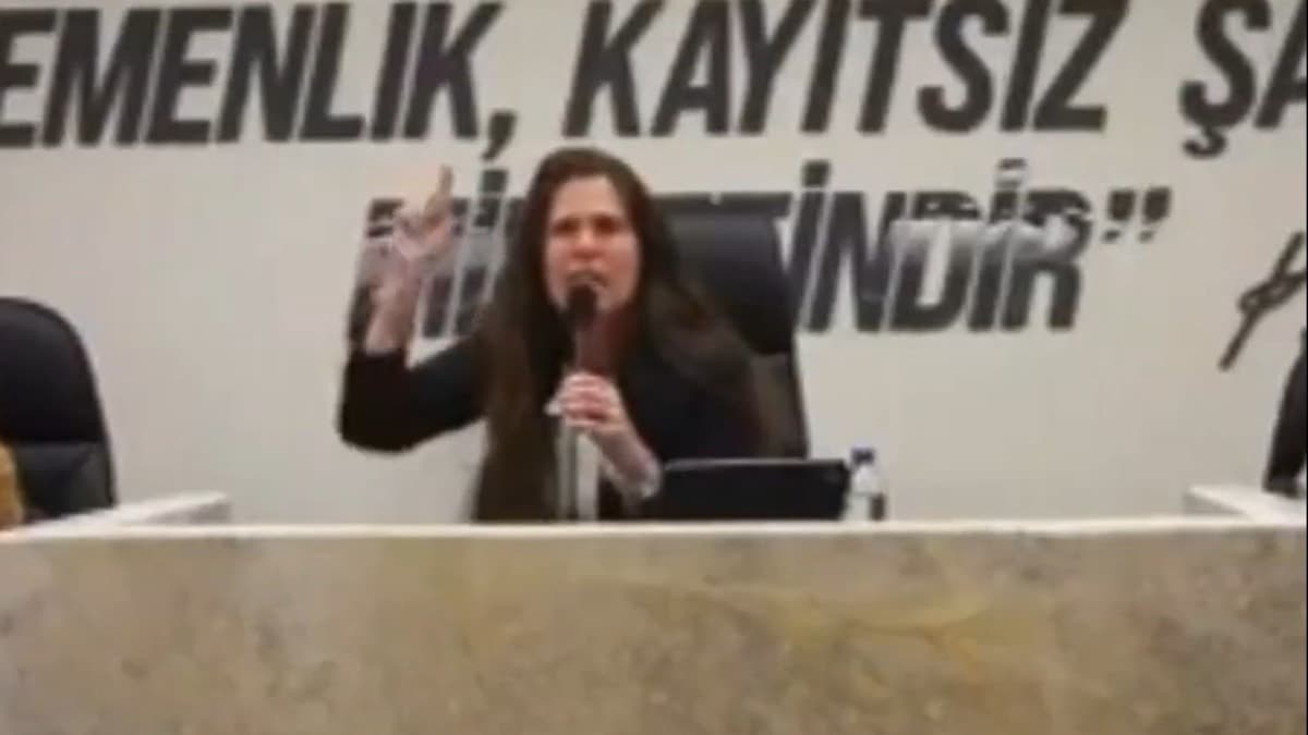 Lâl Denizli'yi meclis toplantısında çıldırtan sözler: "Senin ağzını yerim ben!"