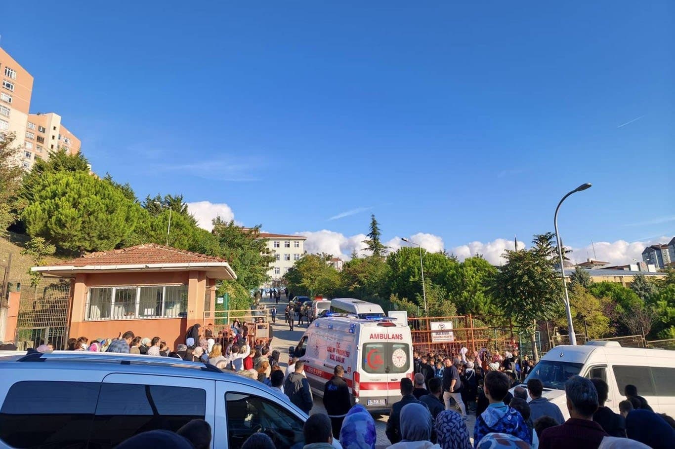 Başakşehir’de okulda öğrenciler arasındaki kavgada 5 kişi yaralandı